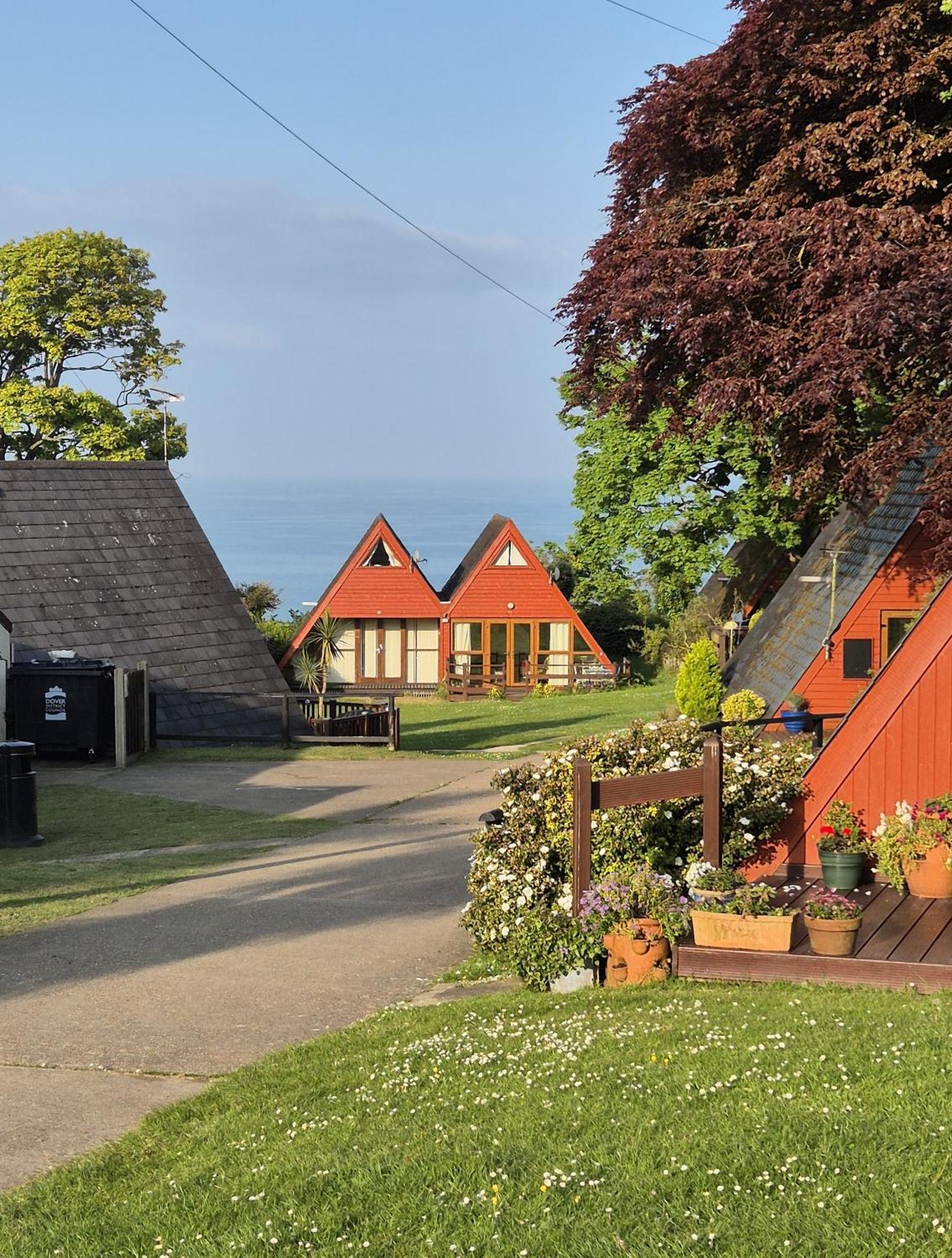 Villa Wow! Amazing Sea Views At Coastal Chalet In Kingsdown Park With Pool No 40 Exterior foto